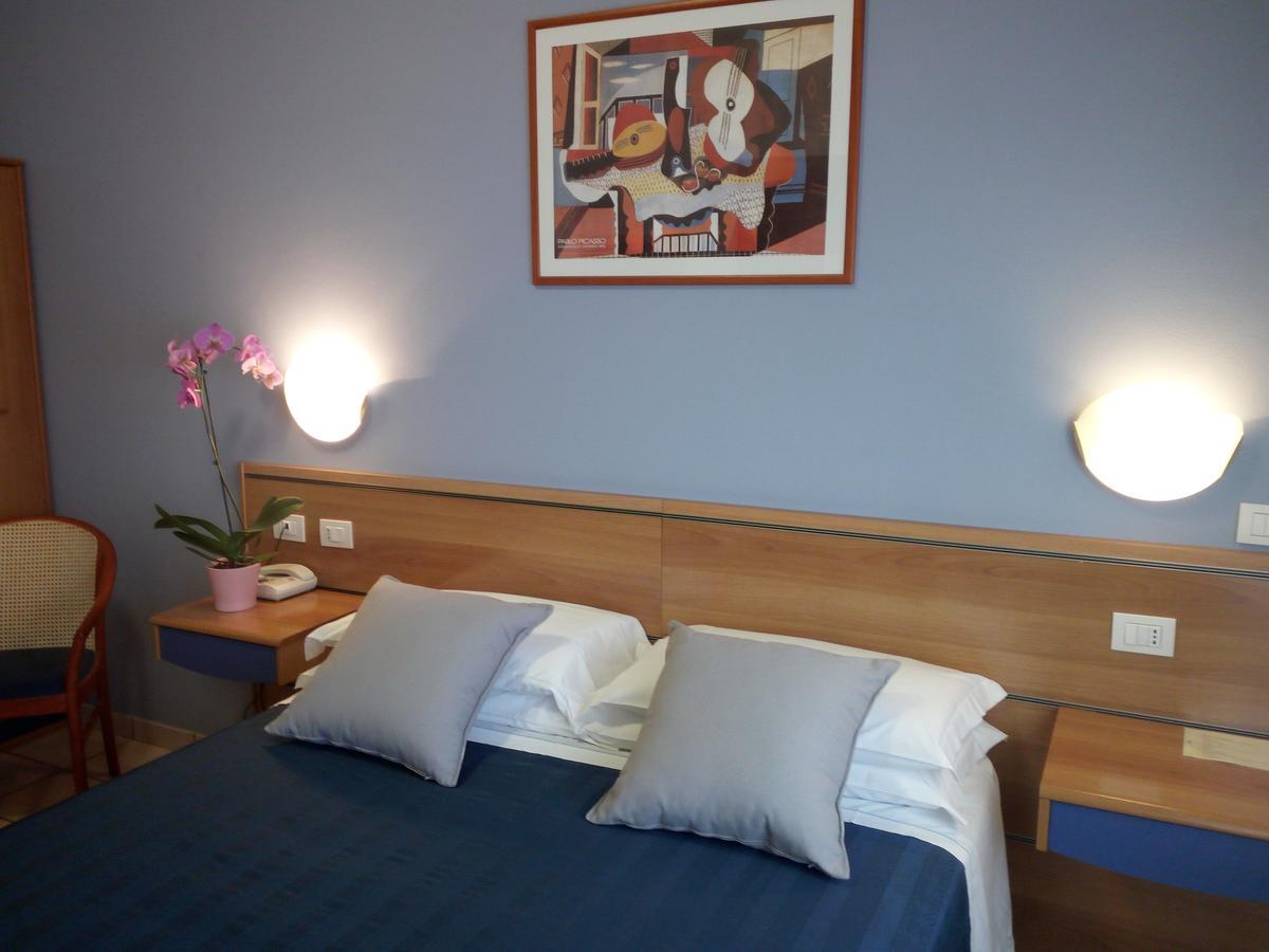 Hotel San Lorenzo Pegognaga Pokoj fotografie